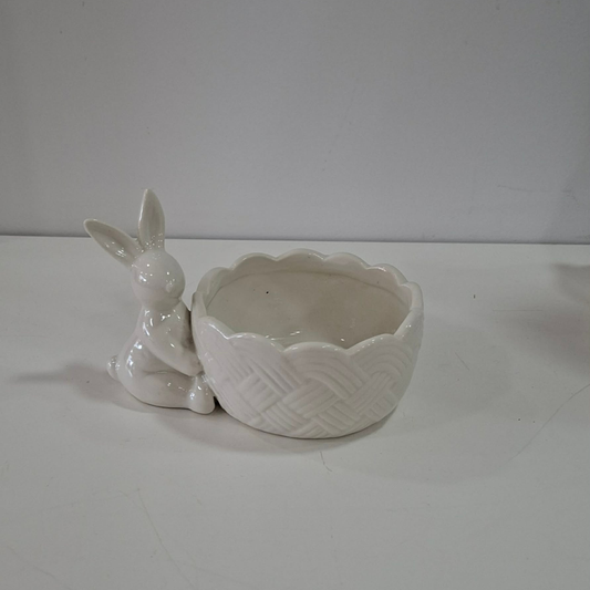 Coelho sentado c/vaso