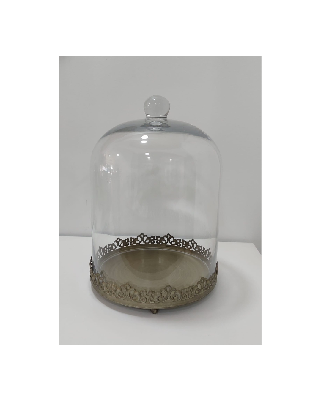 Campânula de Vidro com Base em Metal